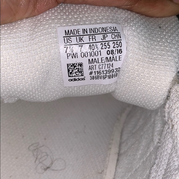 Adidas - Picture 3 of 4